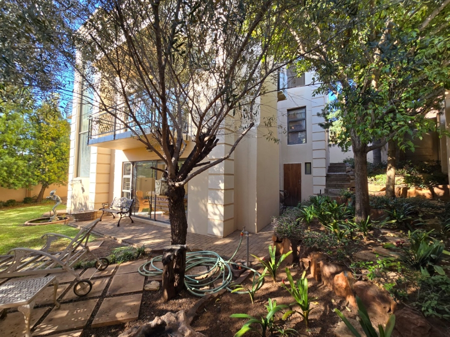 3 Bedroom Property for Sale in Kiepersol Free State